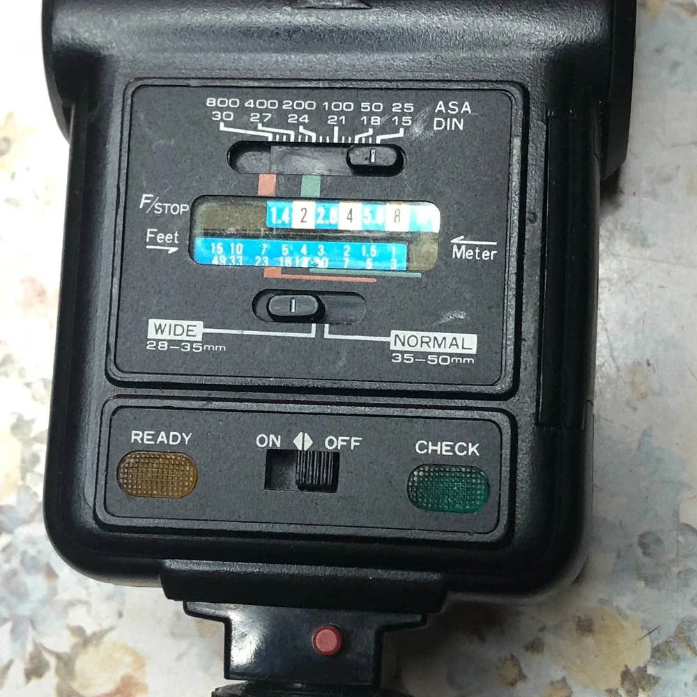 Vintage Crown 175A Automatic Bounce Flash Photography Speedlight
